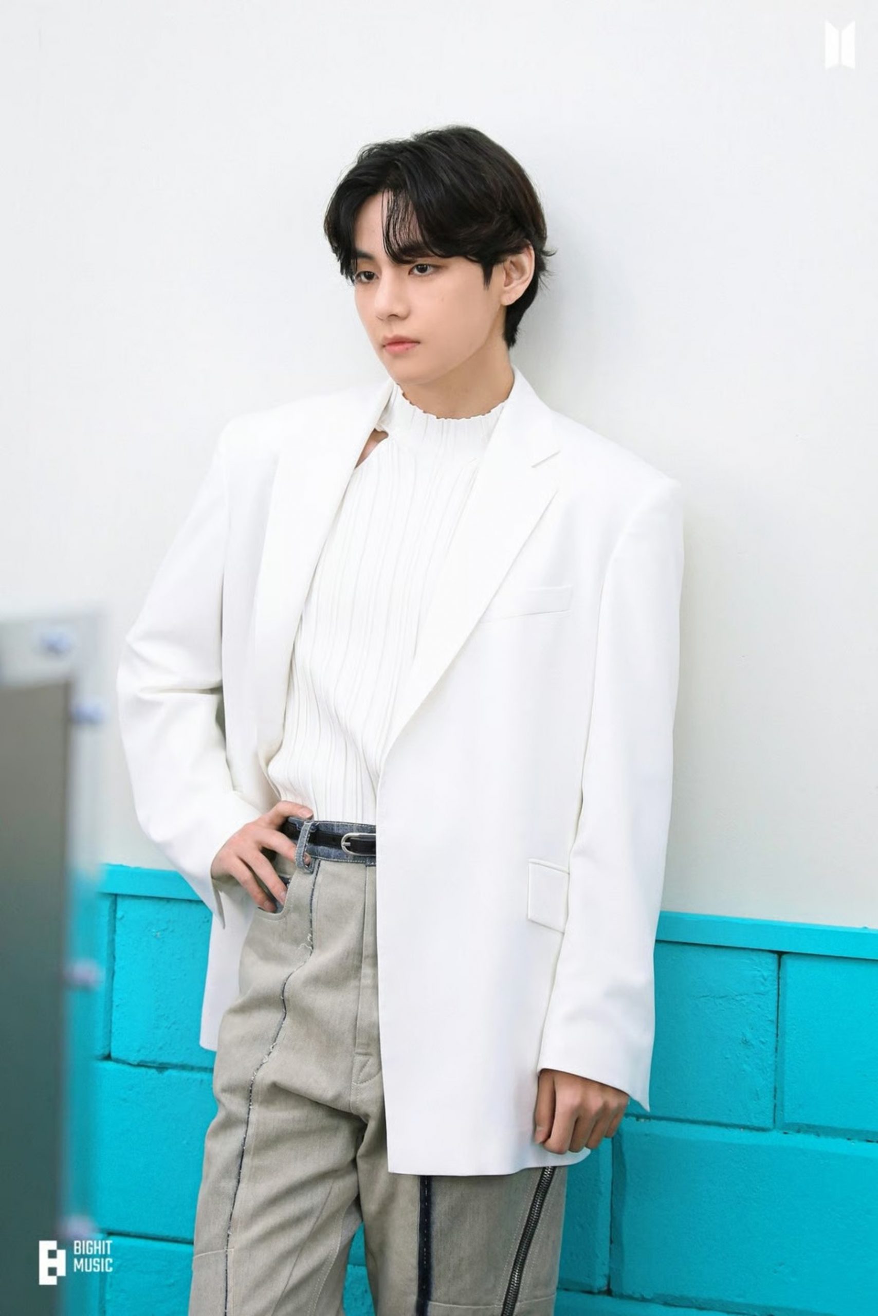 BTSのV、過去も現在も変わらぬ魅力 | KOREA WAVE